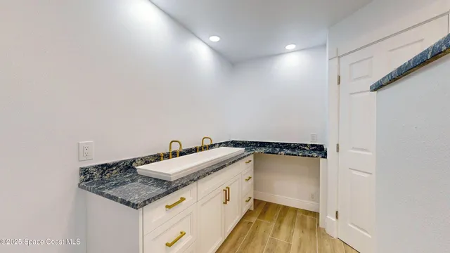 $800,000 | 5670 Bob White Trail, Mims, FL 32754