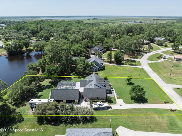 $800,000 | 5670 Bob White Trail, Mims, FL 32754