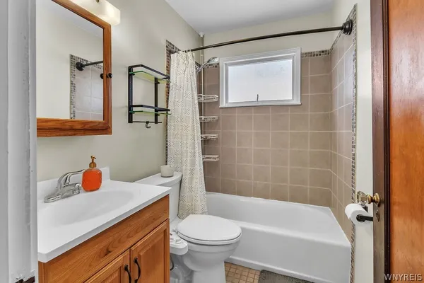 $237,900 | 342 Parkwood Avenue, Tonawanda, NY 14217