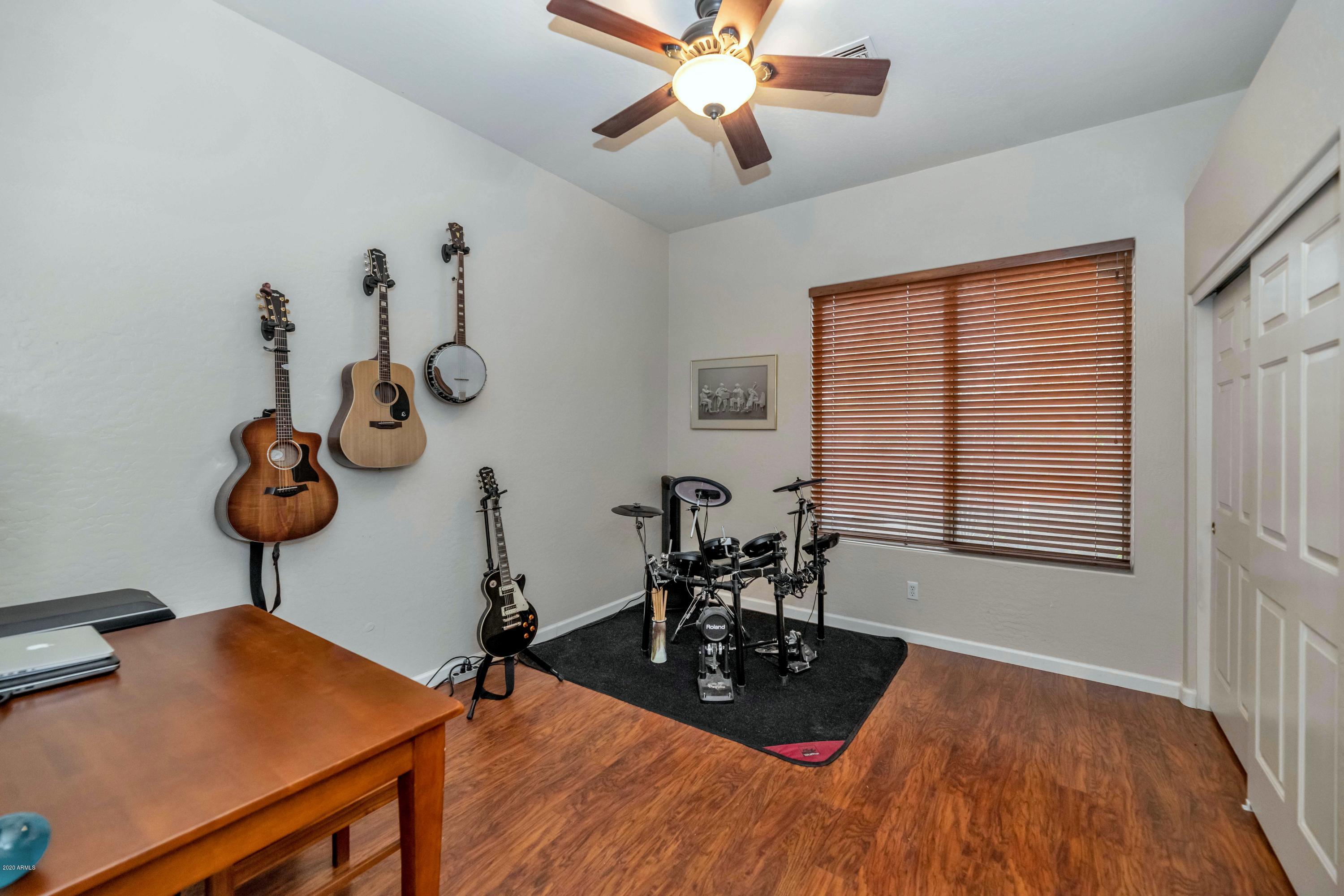 4223 West Saddlehorn Road Phoenix, AZ 85083 - Photo 11 of 26 bed 4