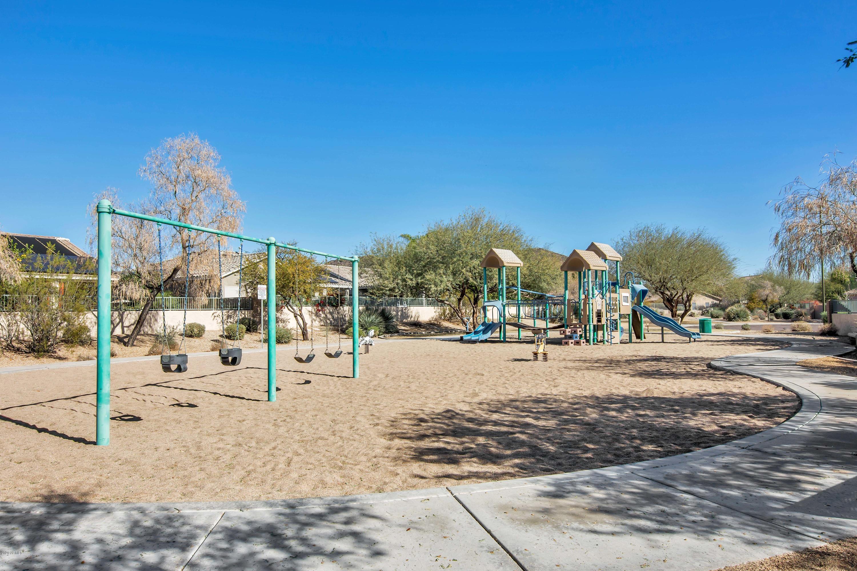 4223 West Saddlehorn Road Phoenix, AZ 85083 - Photo 24 of 26 comm. park