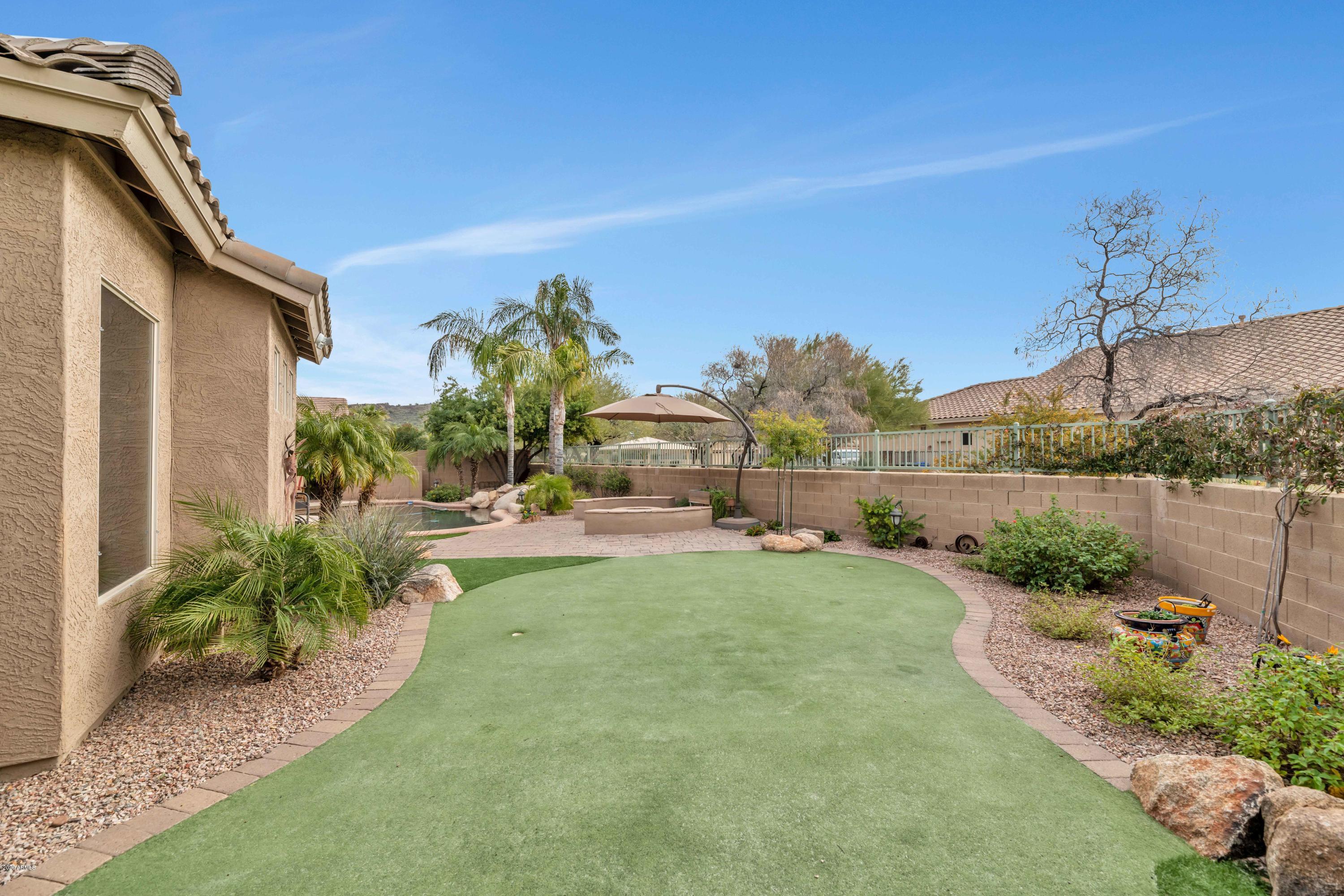 4223 West Saddlehorn Road Phoenix, AZ 85083 - Photo 26 of 26 putting green