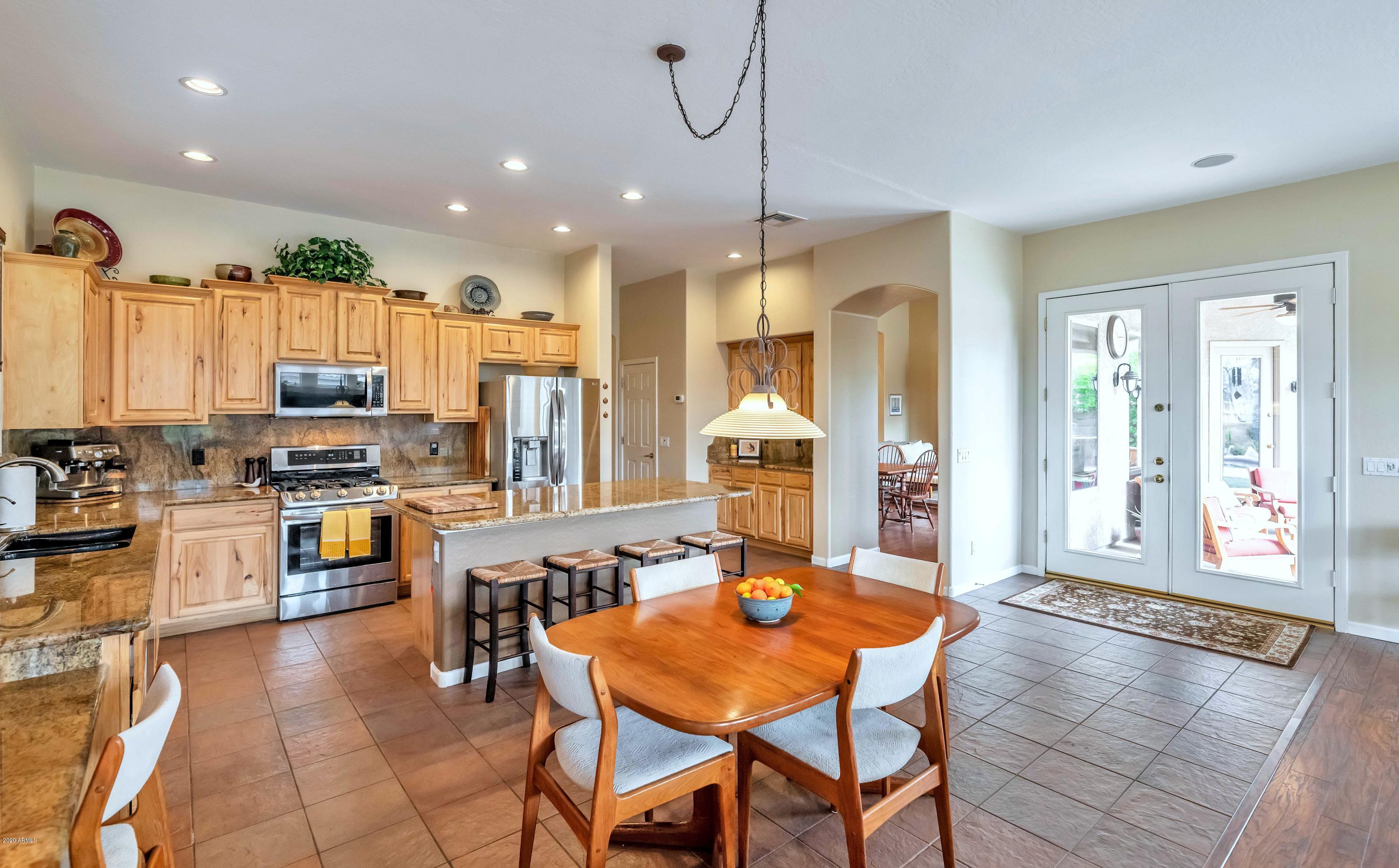4223 West Saddlehorn Road Phoenix, AZ 85083 - Photo 6 of 26 dine in kitch