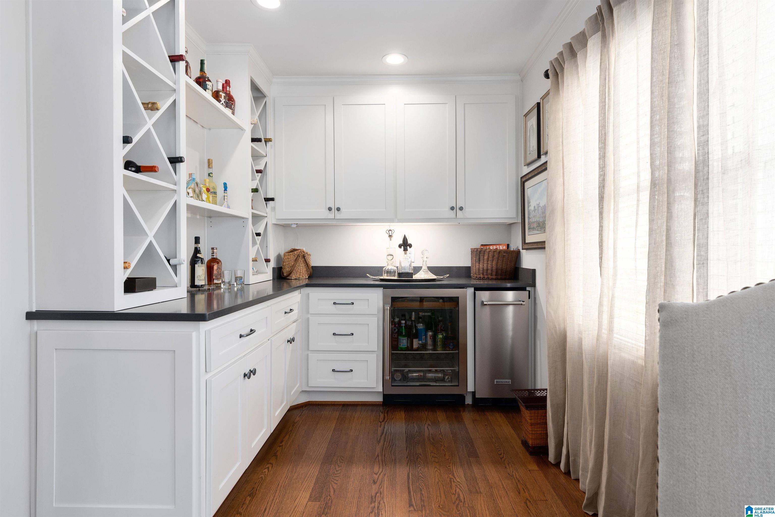 1844 Lancaster Road Birmingham, AL 35209 - Photo 12 of 45