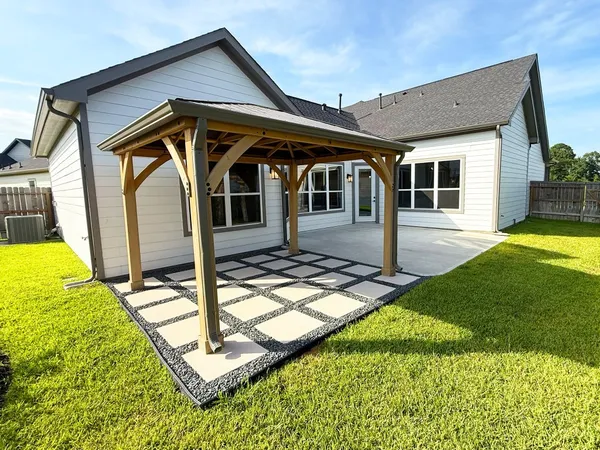 $450,000 | 1306 Hidden Oaks Drive, Tomball, TX 77375