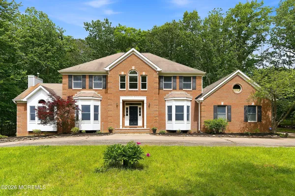 $899,000 | 5 Ivy Court, Millstone Township, NJ 08535
