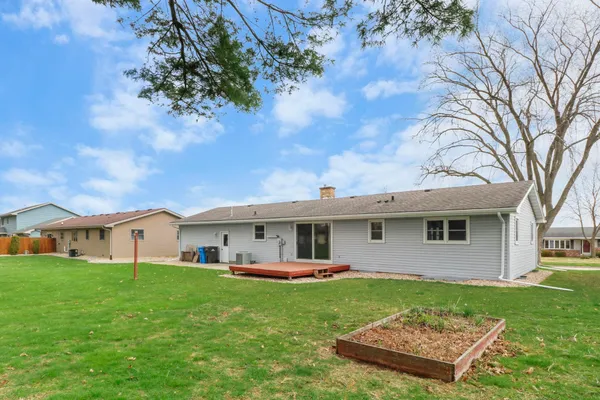 $494,900 | 307 South Holiday Drive, Waunakee, WI 53597