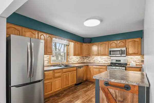 $494,900 | 307 South Holiday Drive, Waunakee, WI 53597
