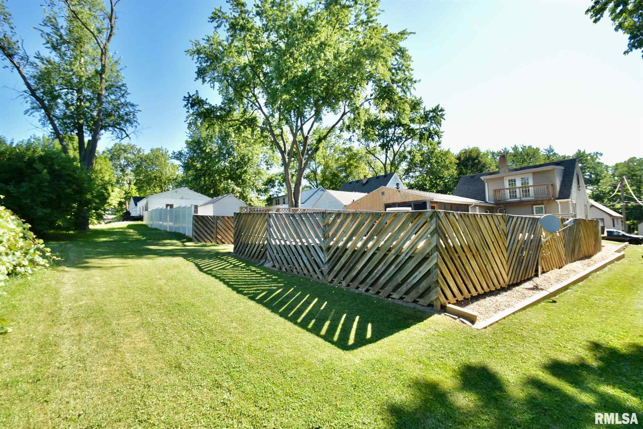 402 Hamilton Street Washington, IL 61571 - Photo 7 of 46 Gallery Image 7