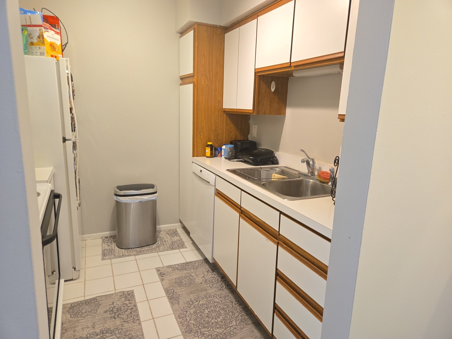 6151 Knoll Wood Road, Unit 305 Willowbrook, IL 60527 - Photo 6 of 17