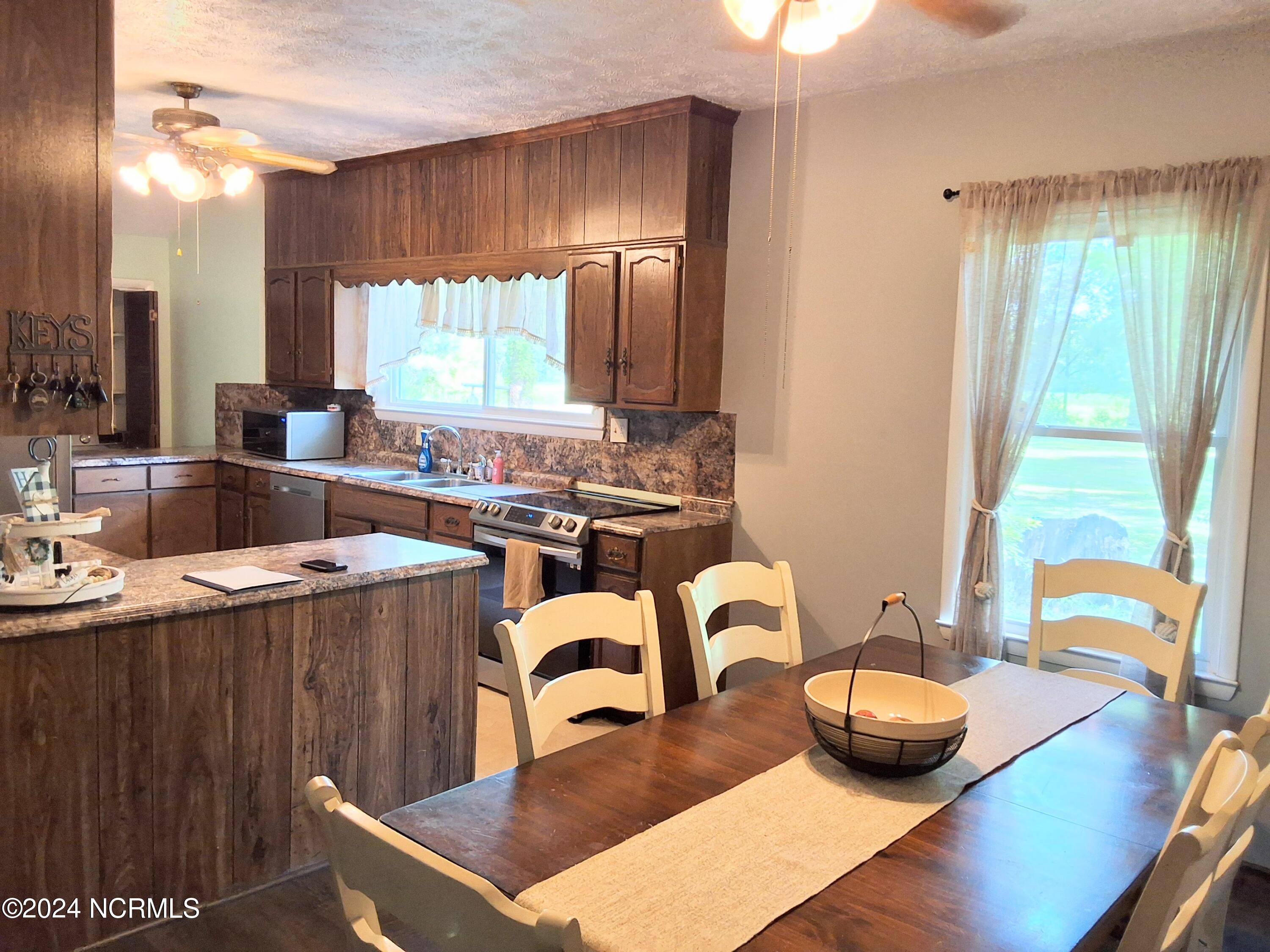 448 Evergreen Baptist Road Evergreen, NC 28438 - Photo 13 of 77 20240814_161408