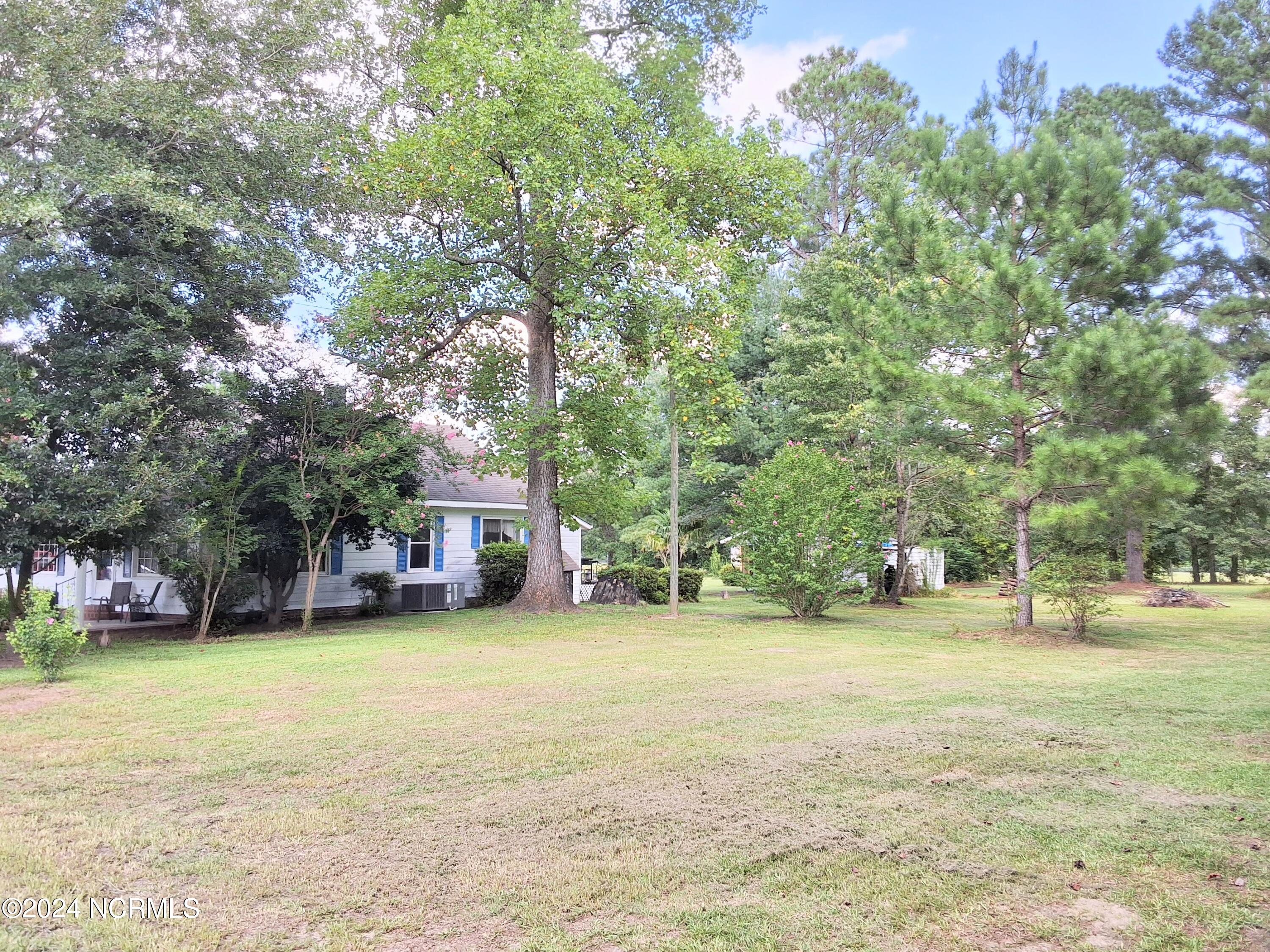 448 Evergreen Baptist Road Evergreen, NC 28438 - Photo 54 of 77 20240814_160111