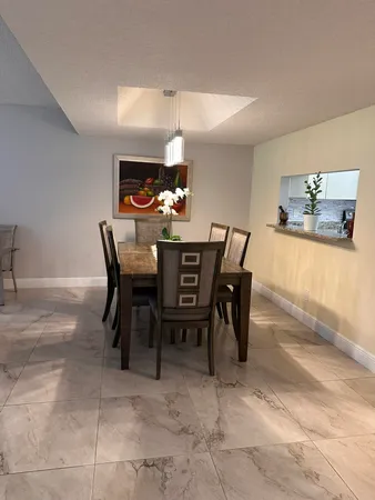 $2,000 | 6698 10th Avenue North, Unit 116, Lake Worth, FL 33467