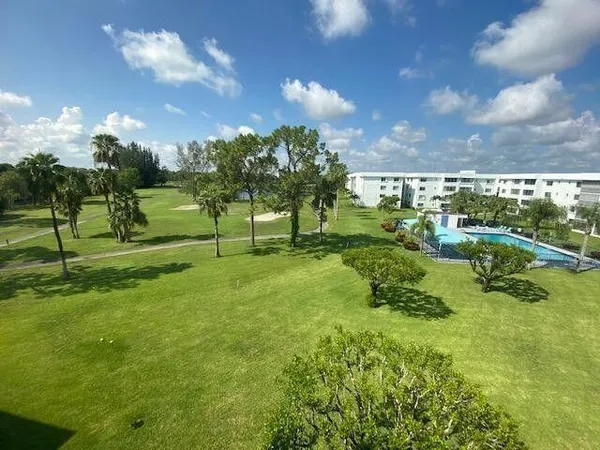 $2,000 | 6698 10th Avenue North, Unit 116, Lake Worth, FL 33467