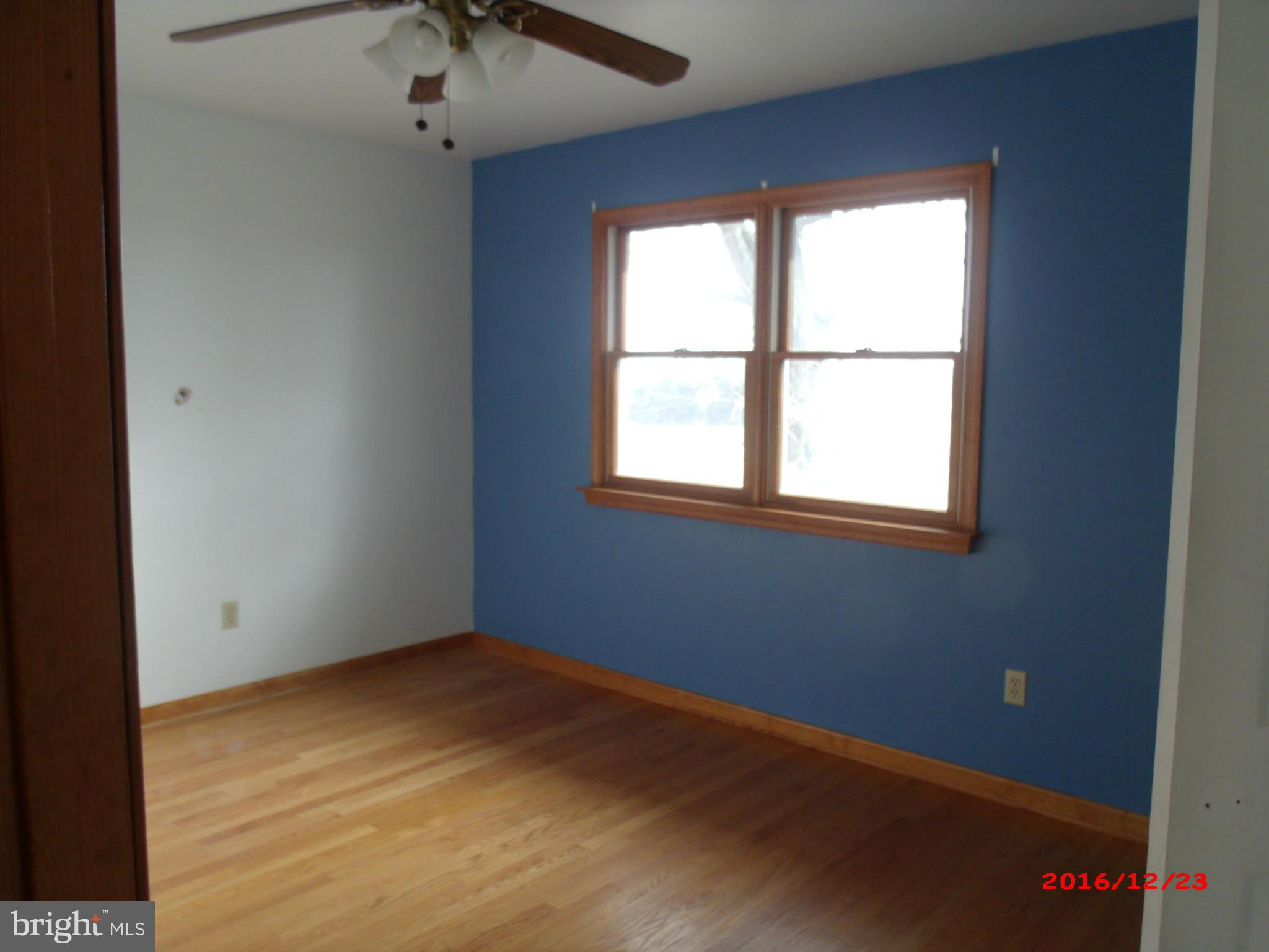 25725 Long Corner Road Gaithersburg, MD 20882 - Photo 17 of 22 Bedroom