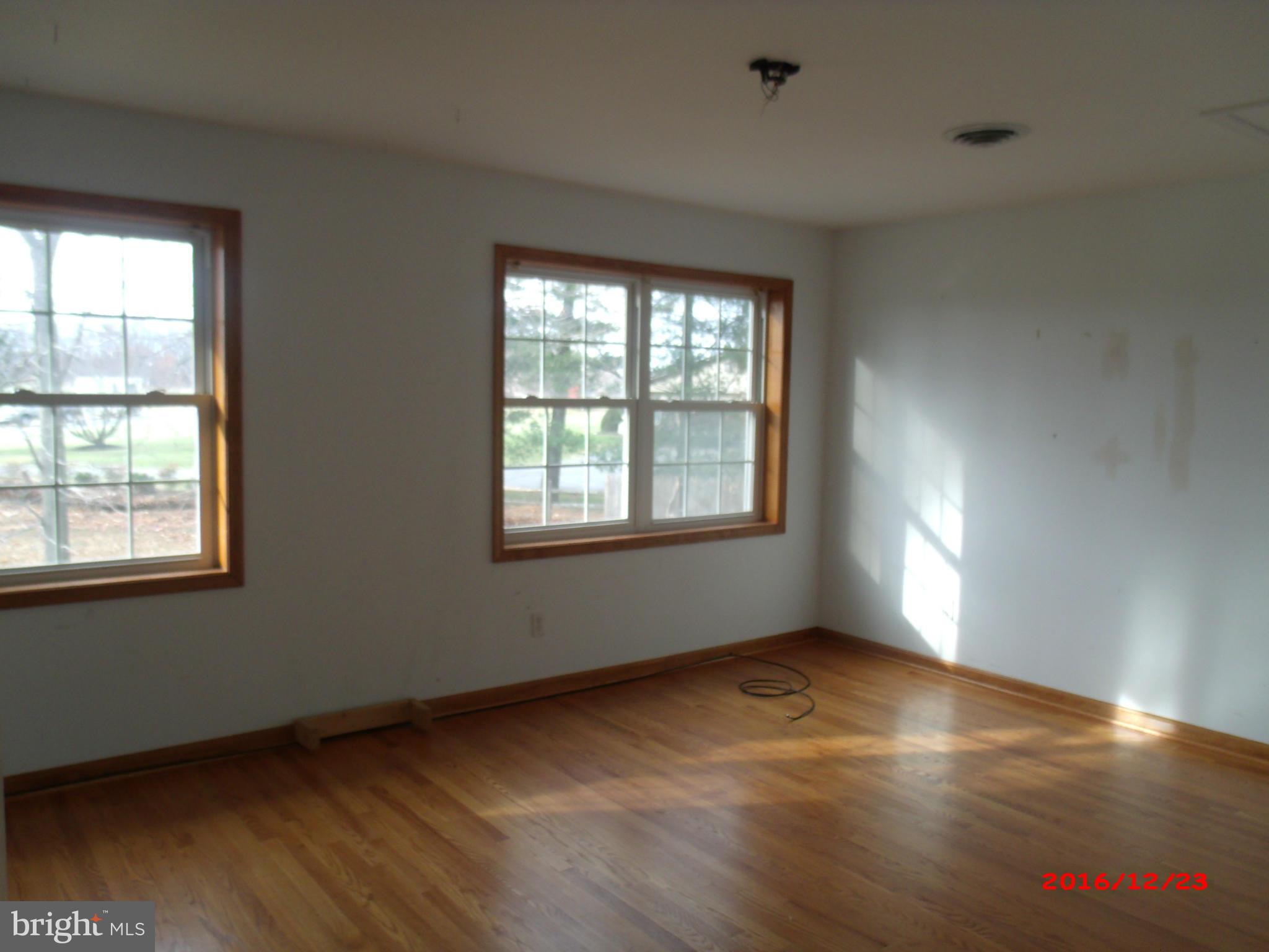 25725 Long Corner Road Gaithersburg, MD 20882 - Photo 20 of 22 Bedroom