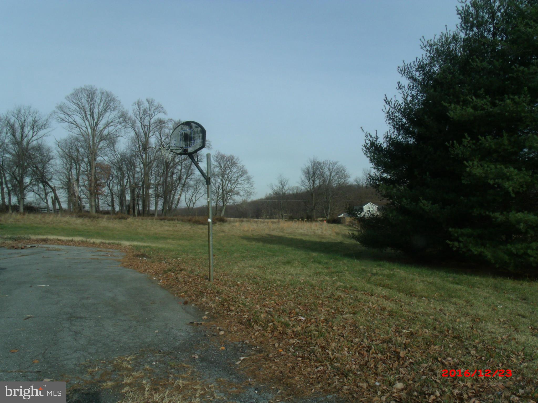25725 Long Corner Road Gaithersburg, MD 20882 - Photo 4 of 22 Exterior (General)