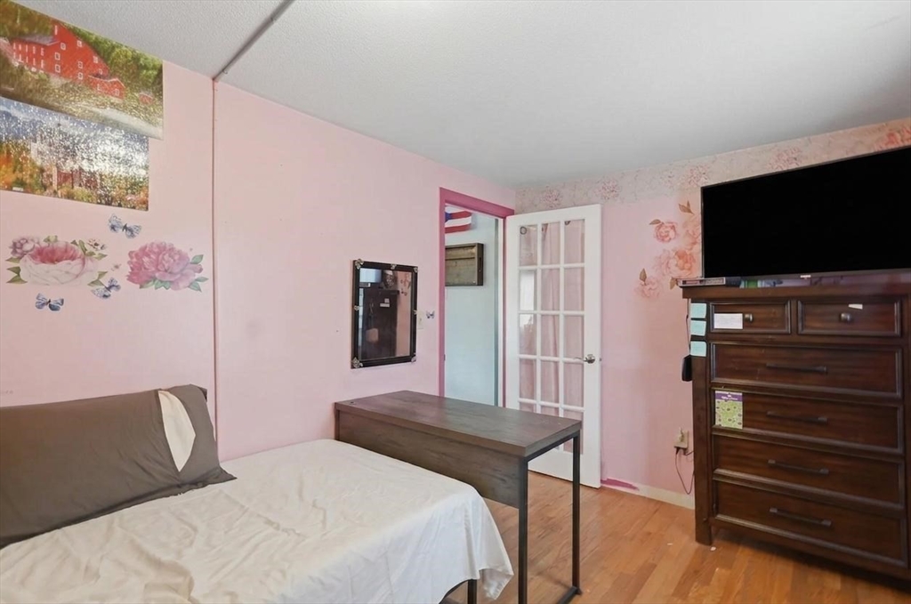 218 Calvary Street, Unit 2 Waltham, MA 02453 - Photo 12 of 18