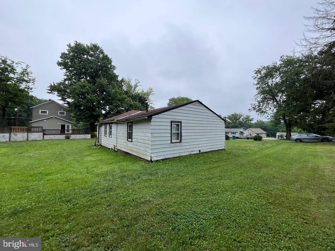 132 Thomas Road New Castle, PA 16101 - Photo 39 of 51