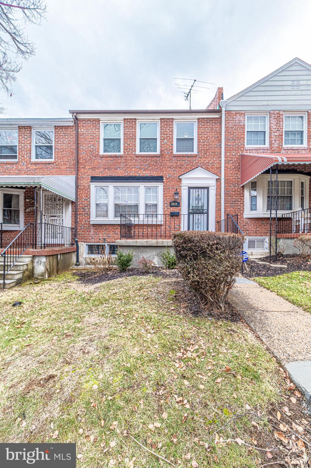 3219 Dorithan Road Baltimore, MD 21215 - Photo 3 of 45 Gallery Image 3