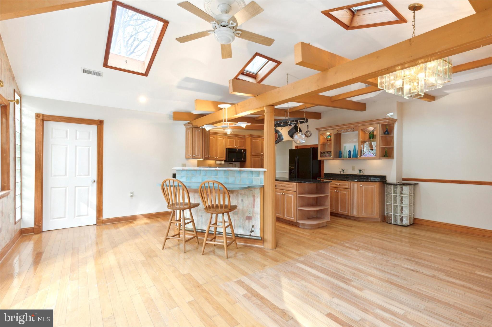 455 Sharon Drive Wayne, PA 19087 - Photo 18 of 36 Natural light streams this space
