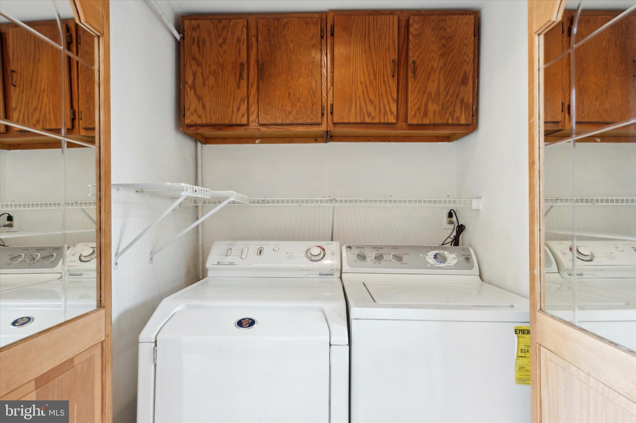 455 Sharon Drive Wayne, PA 19087 - Photo 9 of 36 Main-level laundry