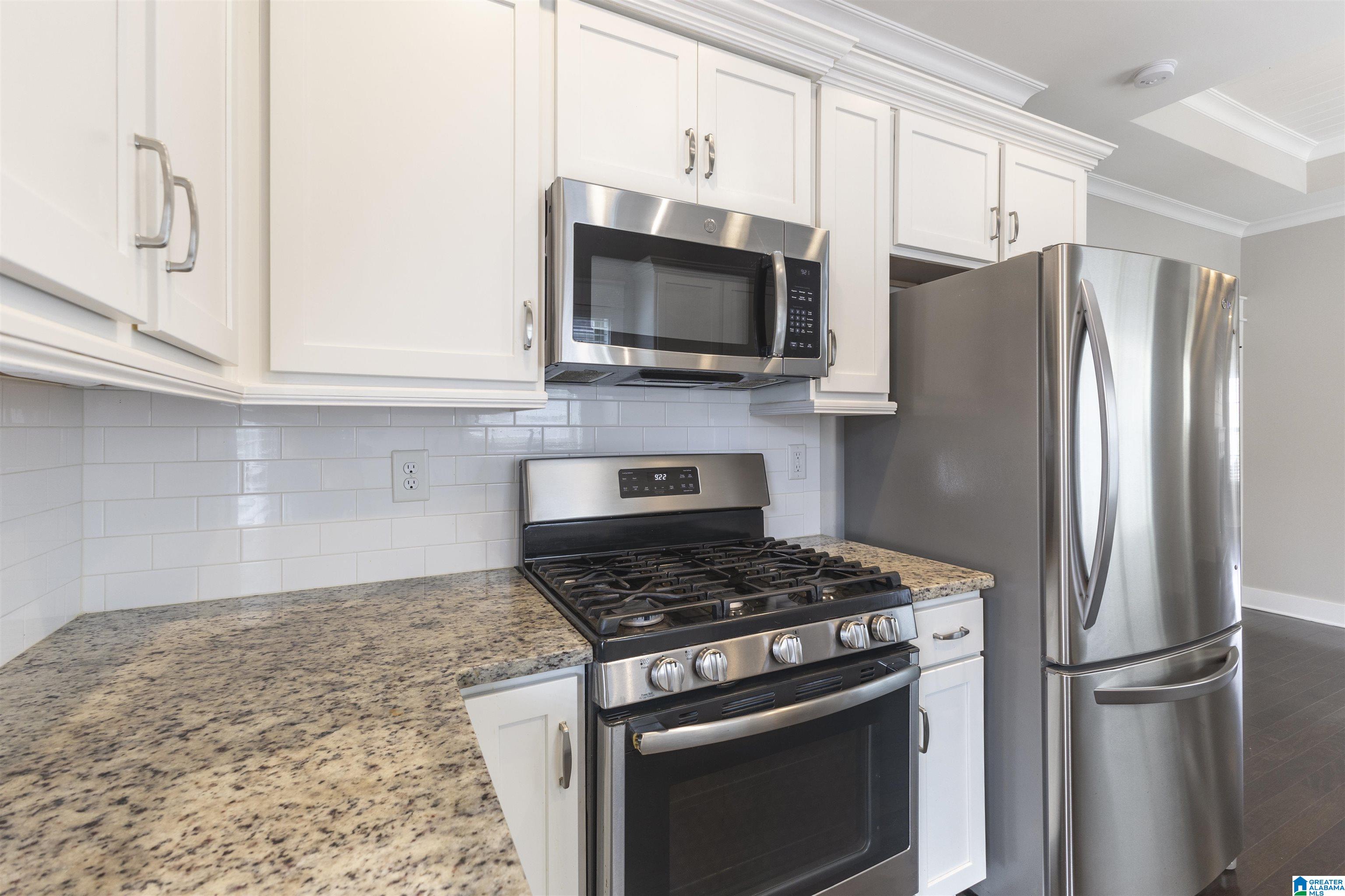 3906 Crest Landing Birmingham, AL 35210 - Photo 14 of 33