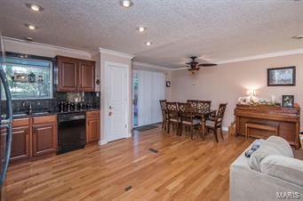 401 Talbert Court Ballwin, MO 63021 - Photo 3 of 15 Gallery Image 3