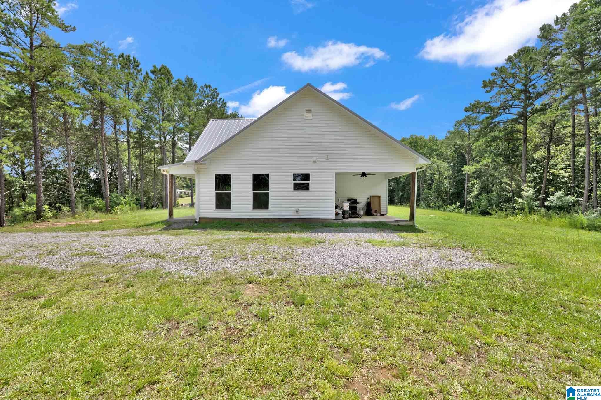 1296 Easley Bridge Road Oneonta, AL 35121 - Photo 17 of 18 Gallery Image 17