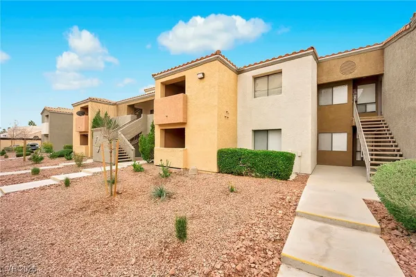$2,300 | 3151 North Soaring Gulls Drive, Unit 1103, Las Vegas, NV 89128