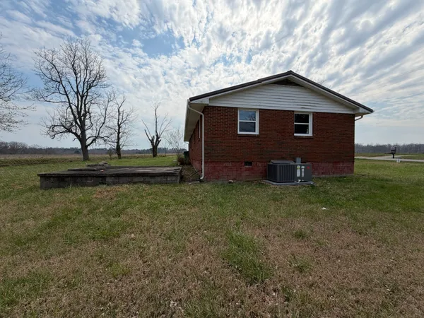 $179,197 | 17650 Dawson Springs Road, Dawson Springs, KY 42408