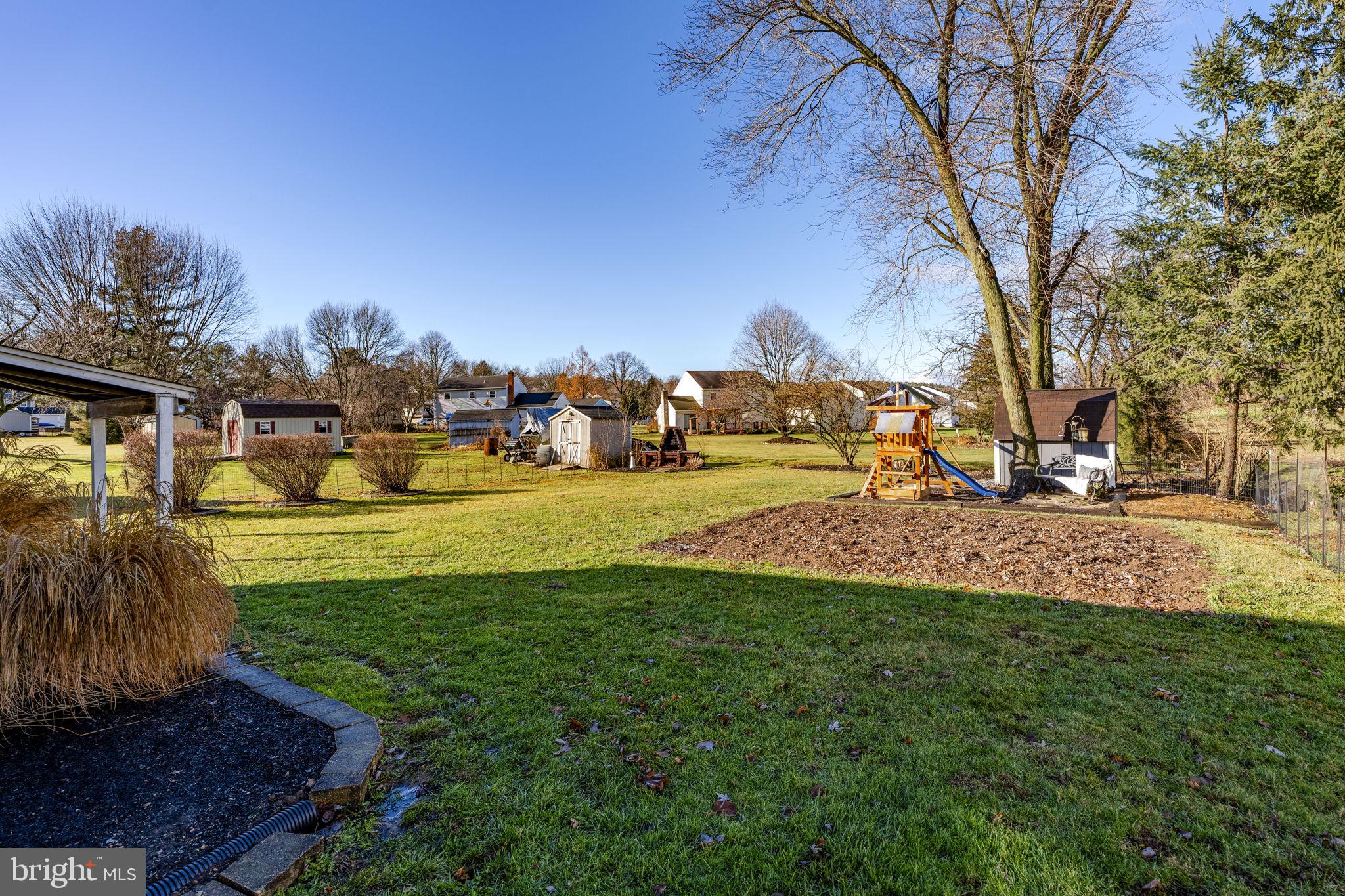 633 North Farmersville Road Ephrata, PA 17522 - Photo 21 of 54 a view of a park