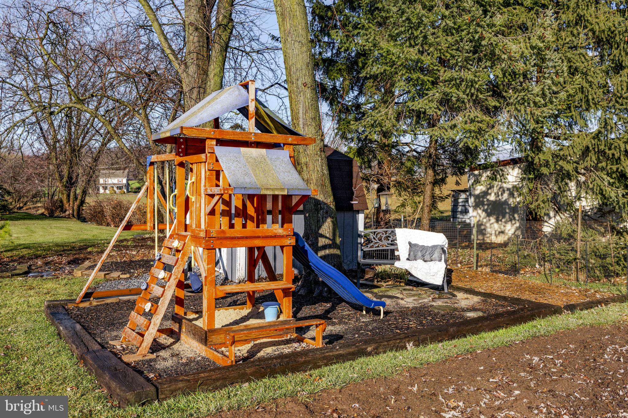 633 North Farmersville Road Ephrata, PA 17522 - Photo 24 of 54