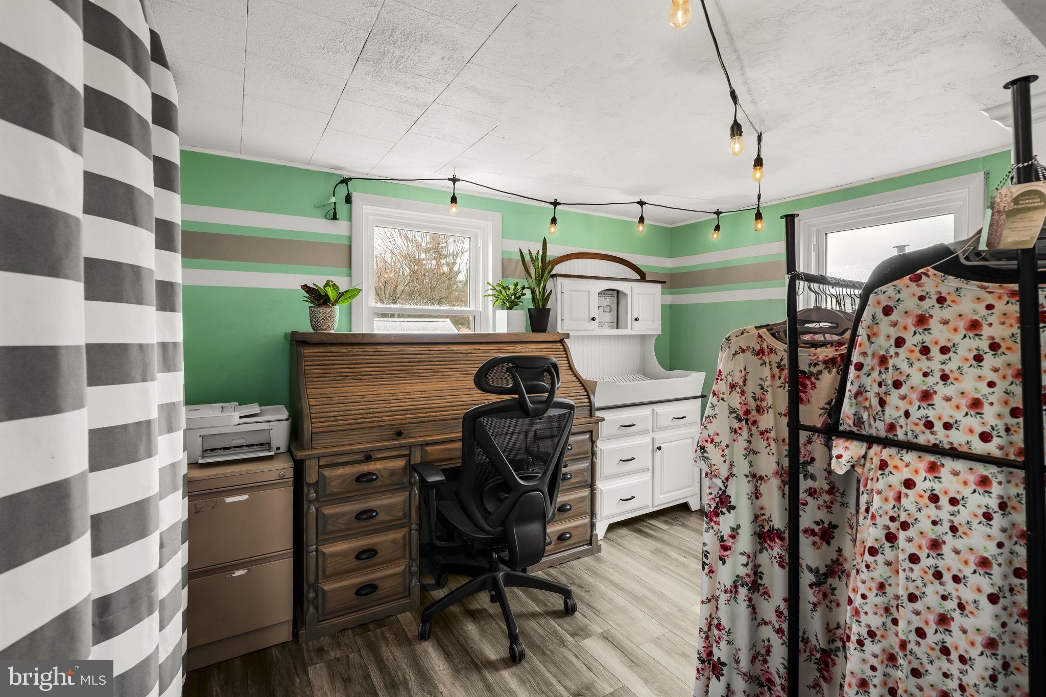 633 North Farmersville Road Ephrata, PA 17522 - Photo 35 of 54 a view of a walk in closet