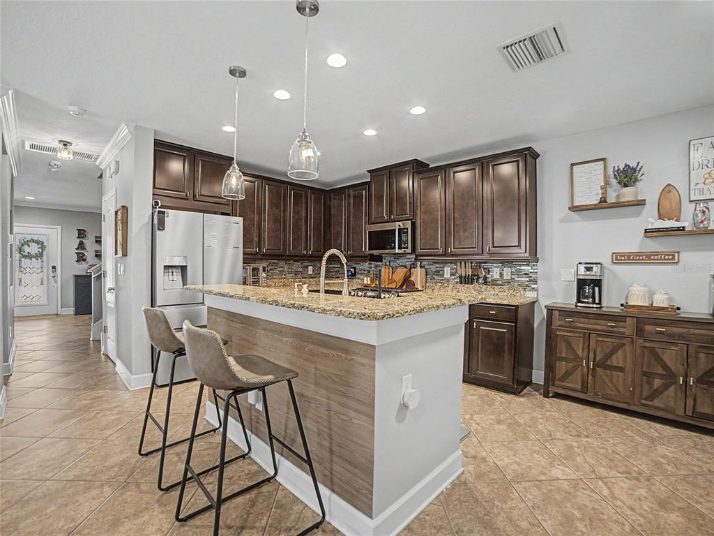 16910 Dorman Road Lithia, FL 33547 - Photo 11 of 46