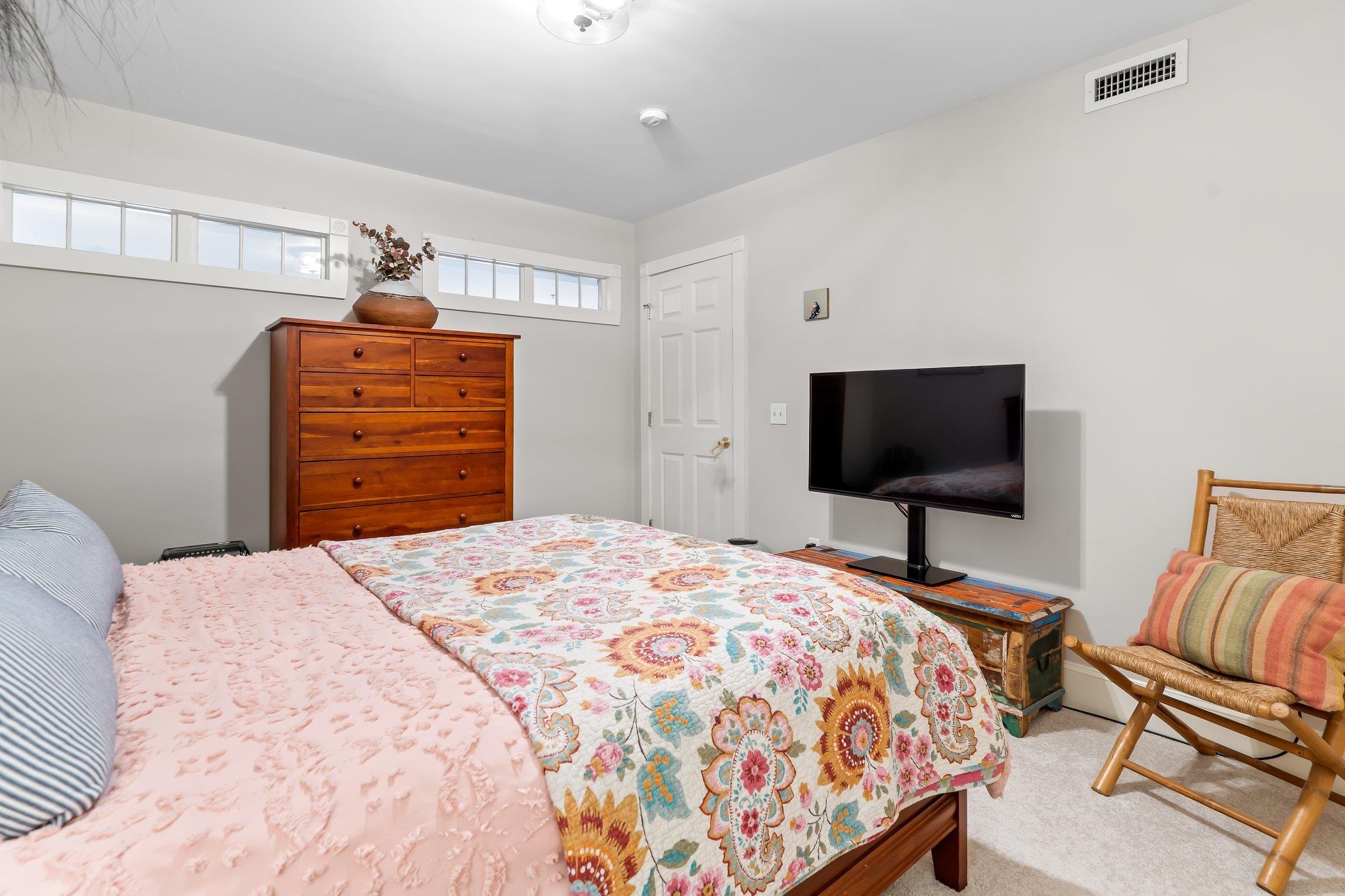7 Chester Road, Unit 302 Derry, NH 03038 - Photo 14 of 38