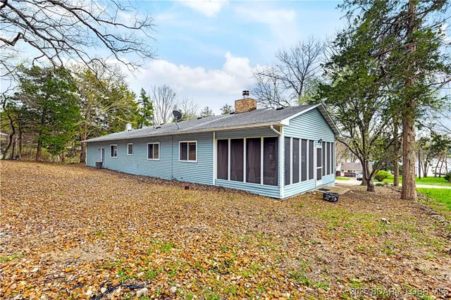 $389,000 | 995 Sunny Slope Circle, Camdenton, MO 65020