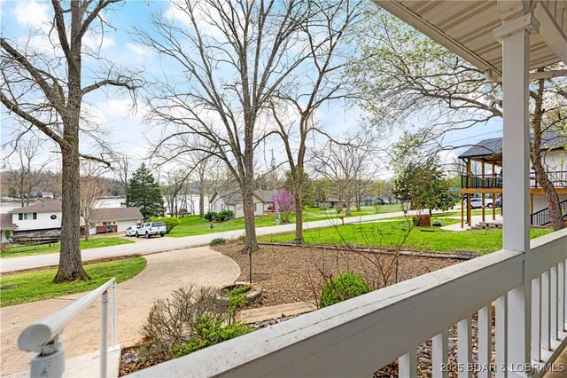 $389,000 | 995 Sunny Slope Circle, Camdenton, MO 65020