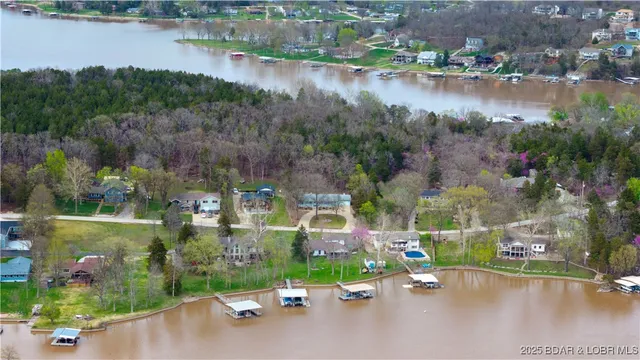 $389,000 | 995 Sunny Slope Circle, Camdenton, MO 65020