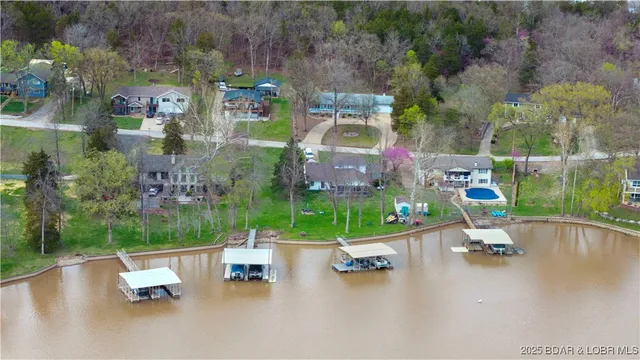 $389,000 | 995 Sunny Slope Circle, Camdenton, MO 65020