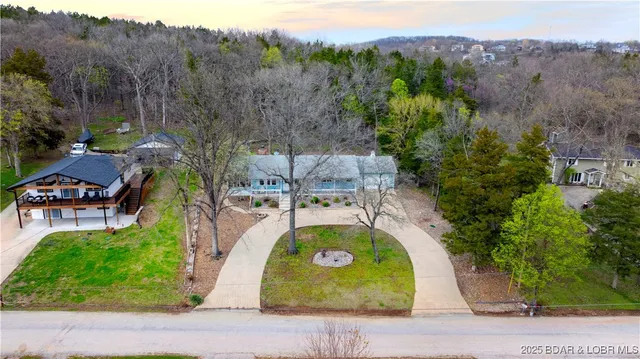 $389,000 | 995 Sunny Slope Circle, Camdenton, MO 65020