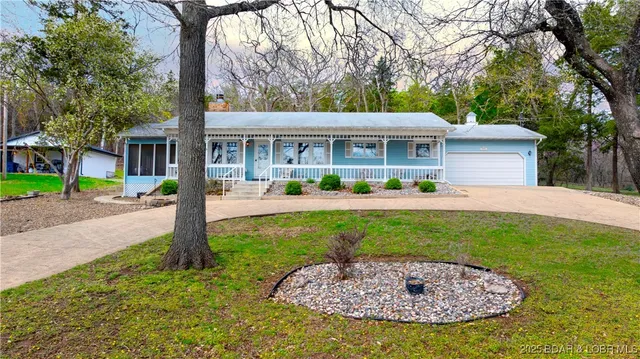 $389,000 | 995 Sunny Slope Circle, Camdenton, MO 65020