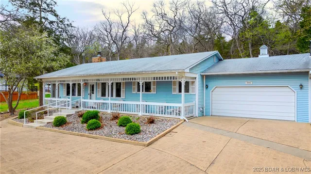 $389,000 | 995 Sunny Slope Circle, Camdenton, MO 65020
