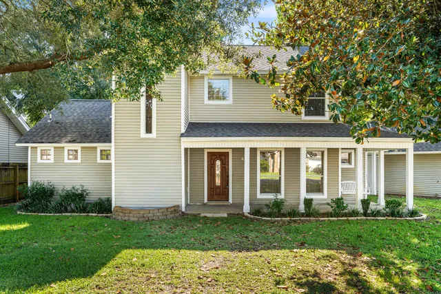 $349,000 | 413 Bristol Cove Road, Mary Esther, FL 32569