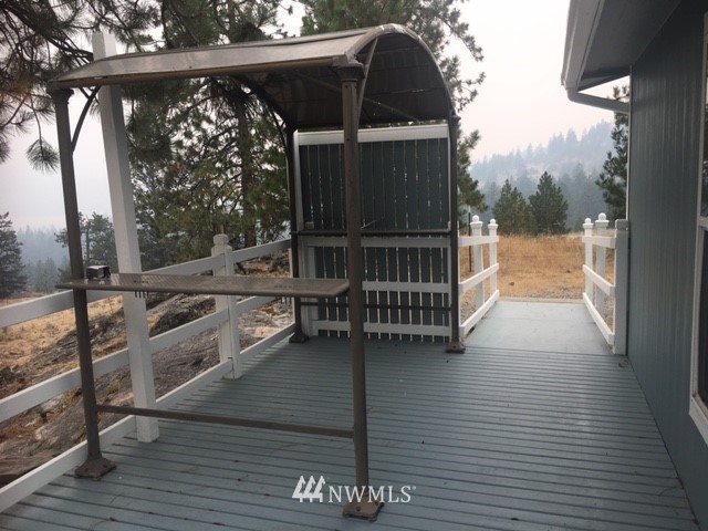 94 Main Road Tonasket, WA 98855 - Photo 21 of 25 a view of steet deck