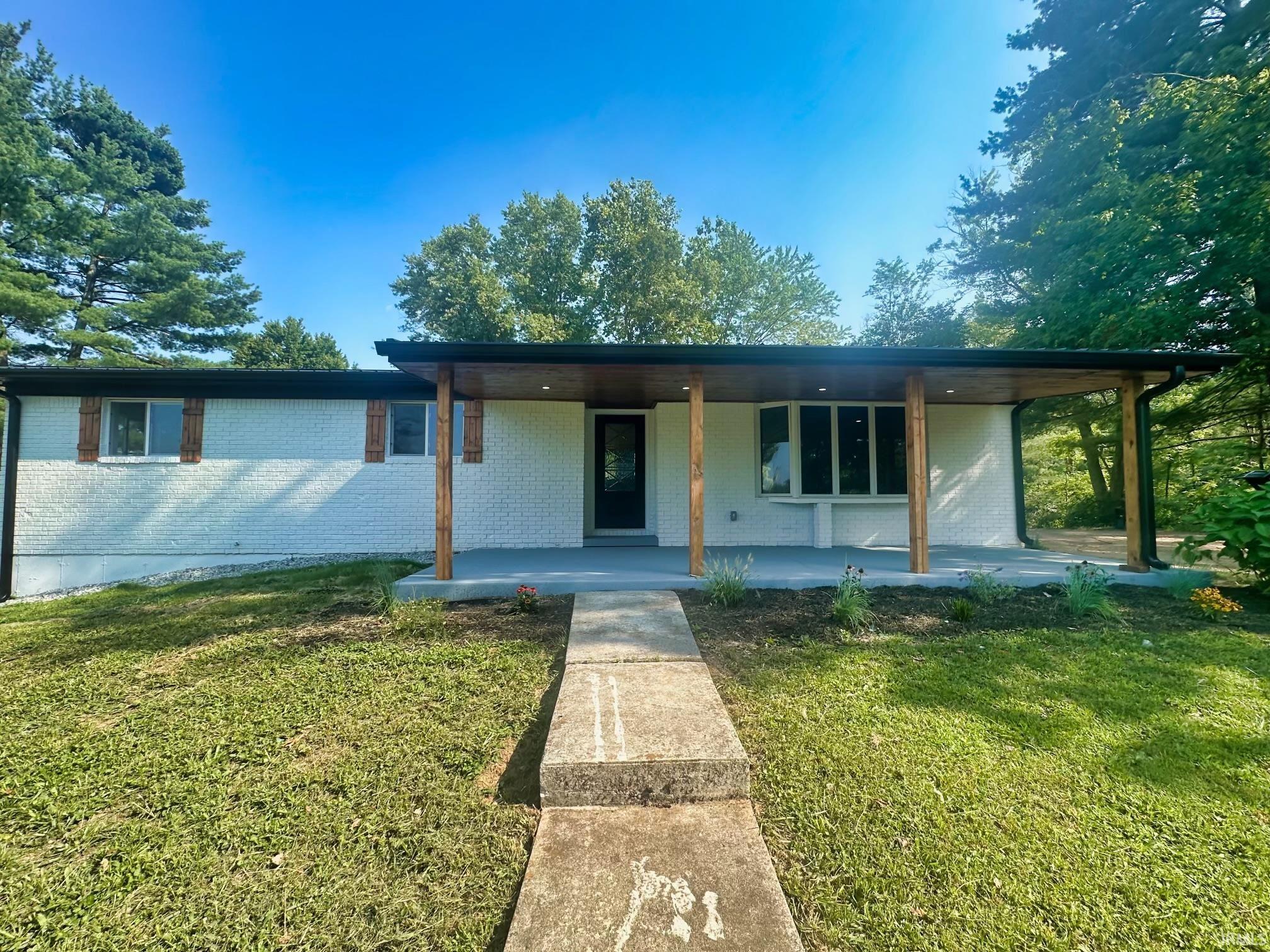 682 Rager Road Mitchell, IN 47446 - Photo 3 of 25