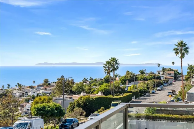 $2,375,000 | 1884 Del Mar Avenue, Laguna Beach, CA 92651