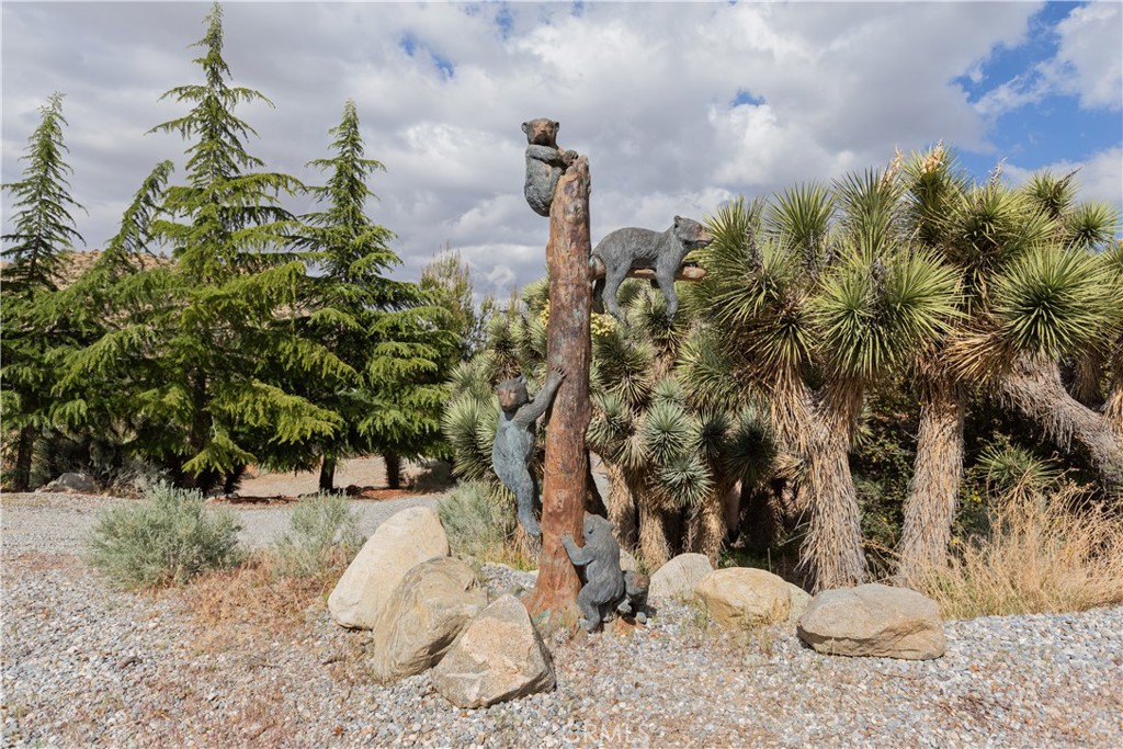 1870 Oak Springs Valley Road Wrightwood, CA 92397 - Photo 28 of 37