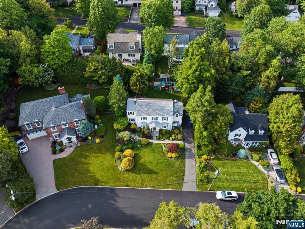 109 Windsor Road Tenafly, NJ 07670 - Photo 42 of 44