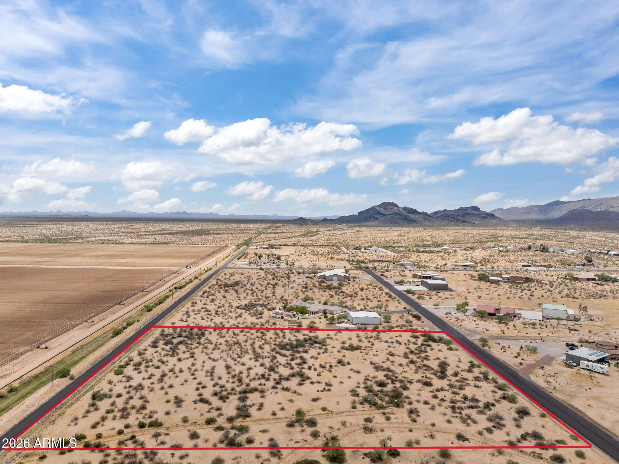 X1 North 507th Road Aguila, AZ 85320 - Photo 3 of 16 a view of an ocean